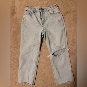 Abercrombie & Fitch Ultra High Rise 90s Straight Jean – Light Wash